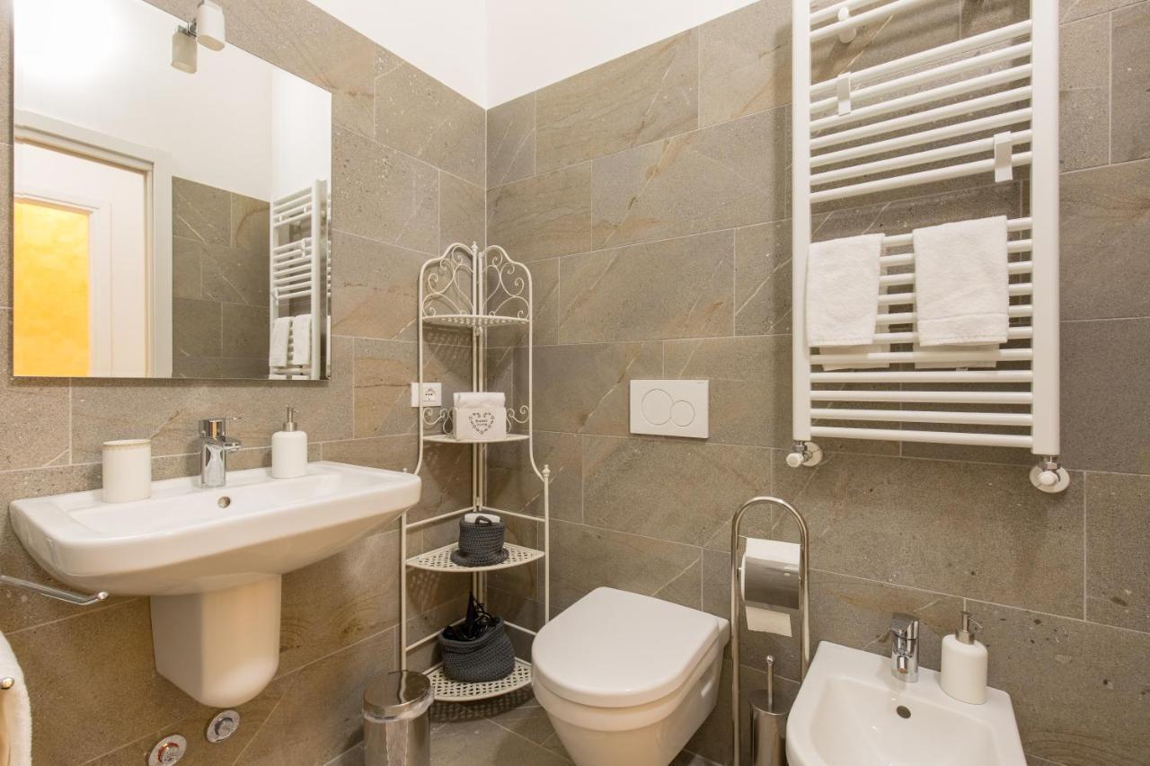 דירות ורונה Antica Residenza Adua מראה חיצוני תמונה